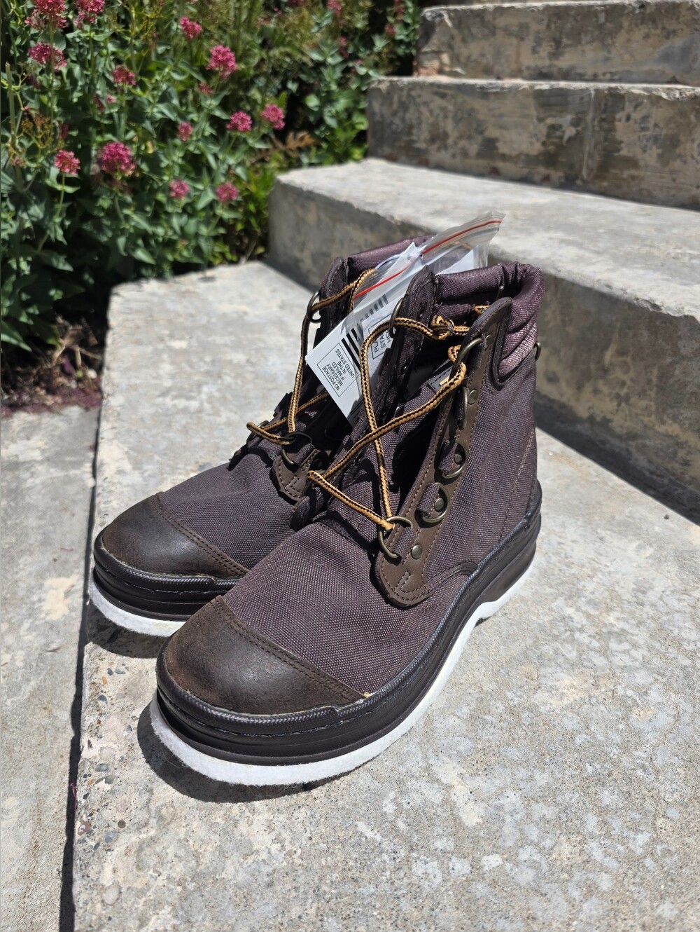 NWT Unused Hodgman Felt Bottom Canvas Fly Fishing  Boots - Size 7